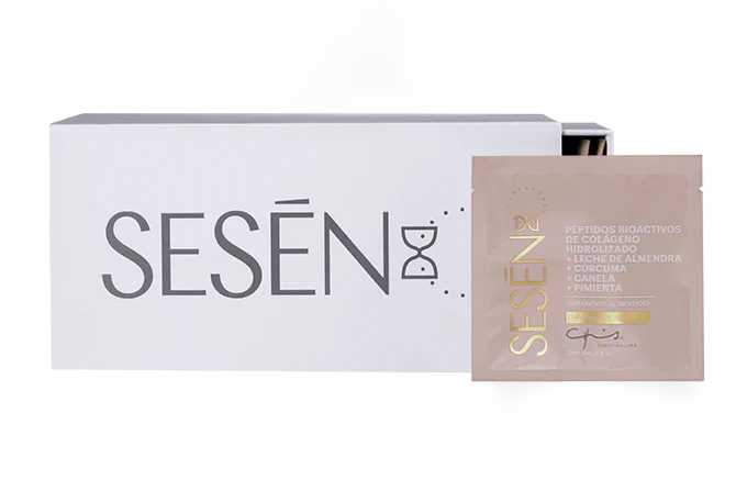 Caja blanca de sachets Golden Milk con sobre individual en tono beige para preparar péptidos de colágeno hidrolizado en porción diaria